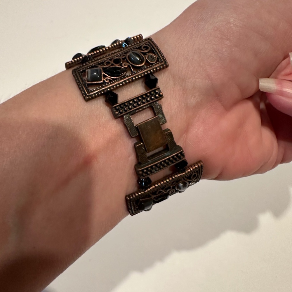 Vintage Quartz Rectangular Watch. Copper Tone Wit… - image 4